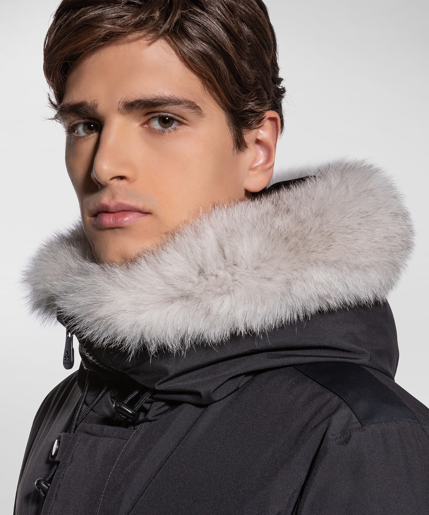 Peuterey_Man_ParkaTrench_Parkainwaterprooftechnicalfabric_BLACK_PEU362401181037NER_5_unq34537